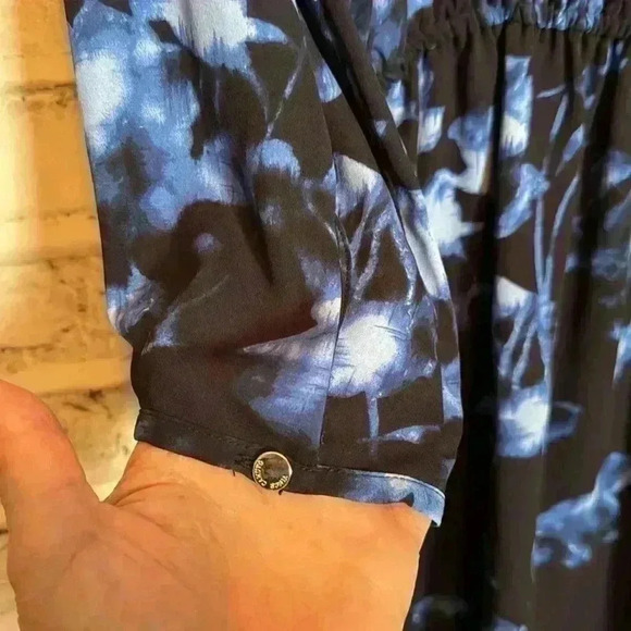 Vince Camuto dress size small in excellent condition black blue‎ and white color - Picture 3 of 8